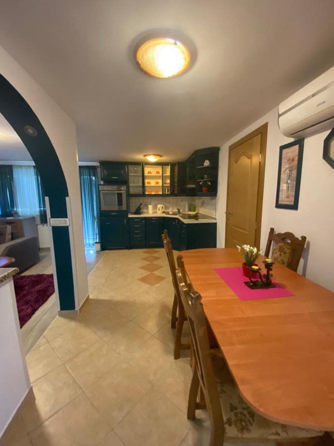 Green Place Apartments ポルトローシュ エクステリア 写真