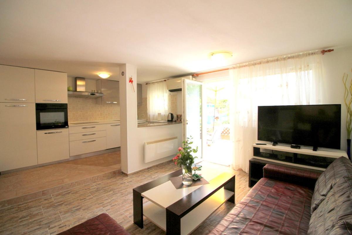 Green Place Apartments ポルトローシュ エクステリア 写真