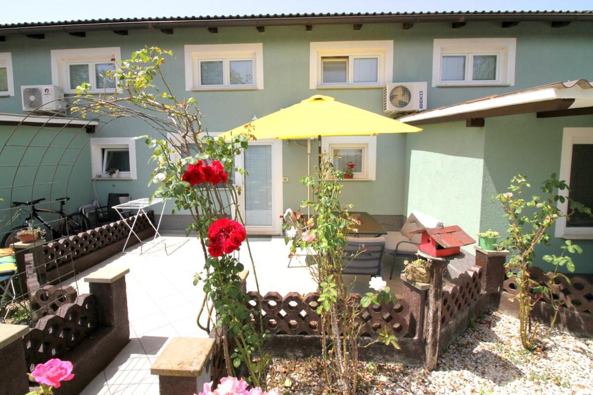 Green Place Apartments ポルトローシュ エクステリア 写真