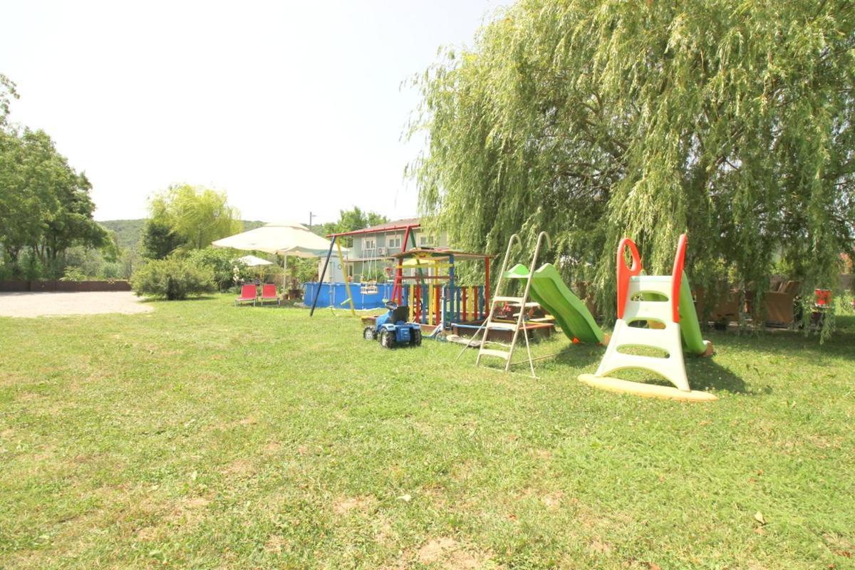 Green Place Apartments ポルトローシュ エクステリア 写真
